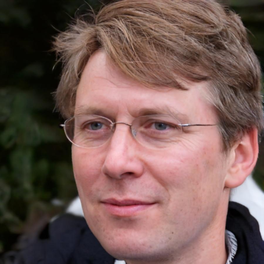 Dr. Michel Dubois